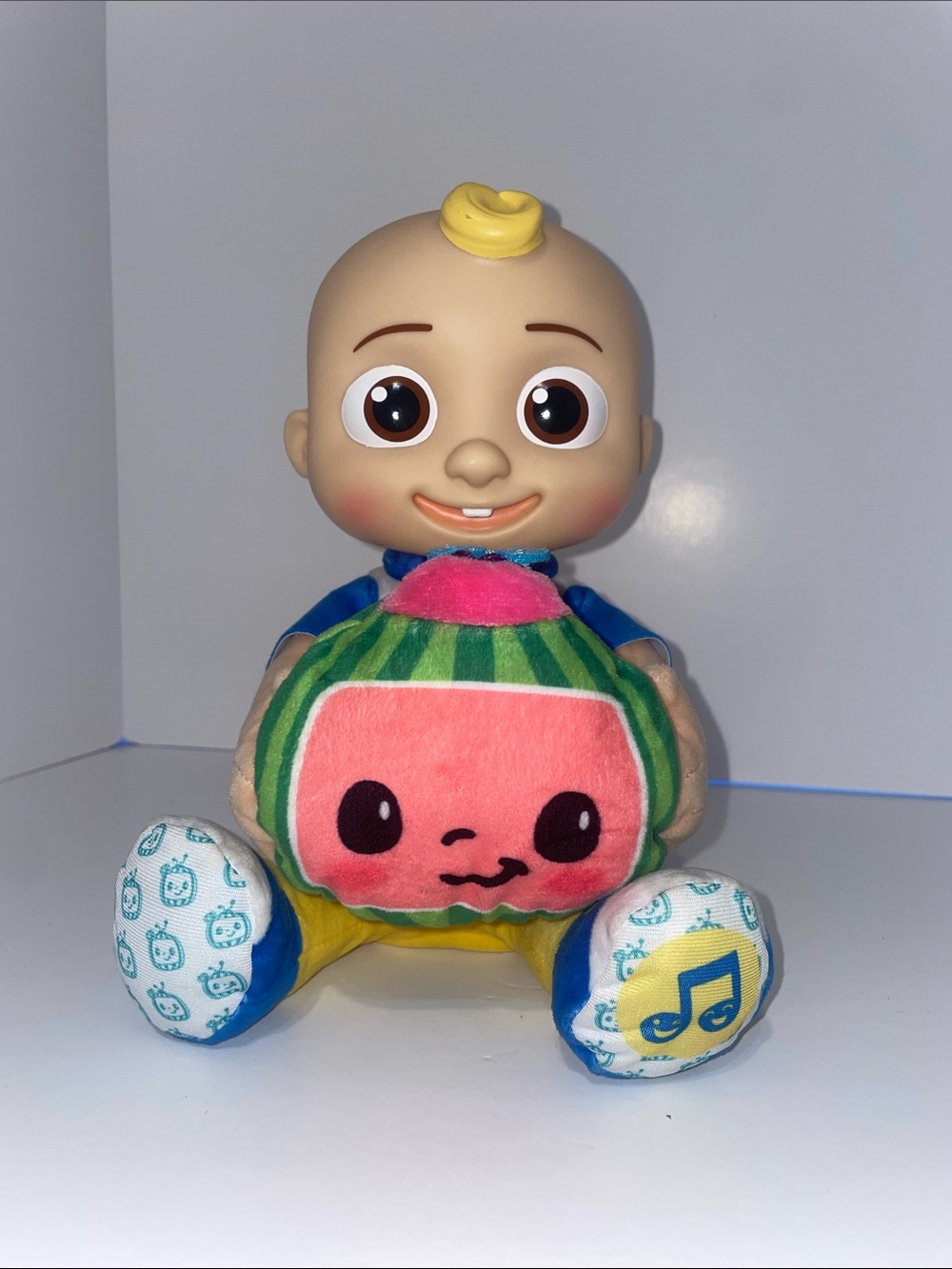 💙Cocomelon JJ Peekaboo Interactive Toy .